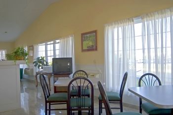 Harrisonville Inn & Suites المظهر الداخلي الصورة