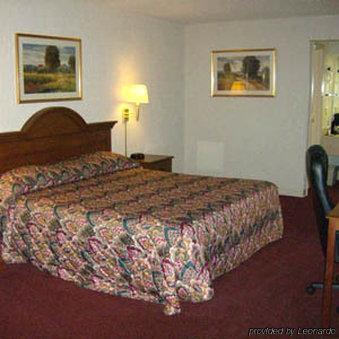 Harrisonville Inn & Suites الغرفة الصورة